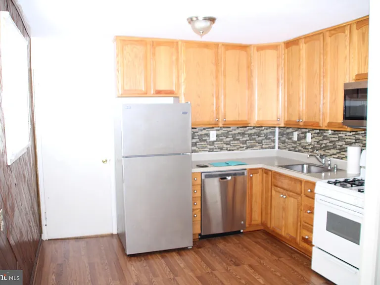 12010 Ashley Dr SE — Photo 3