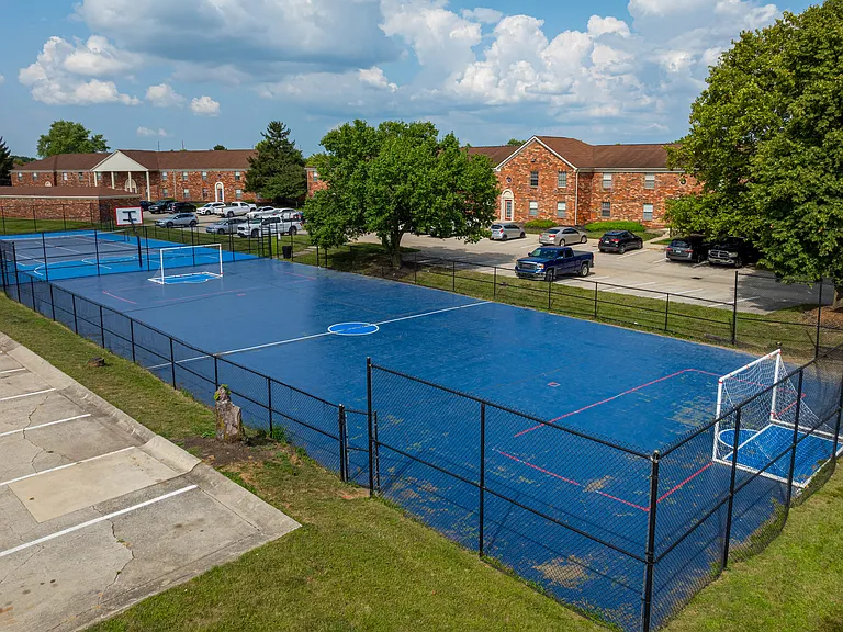 River Road Court — Photo 54