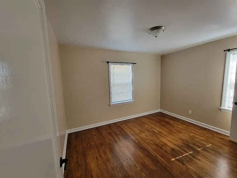 10640 Saint Stephen Ln — Photo 11