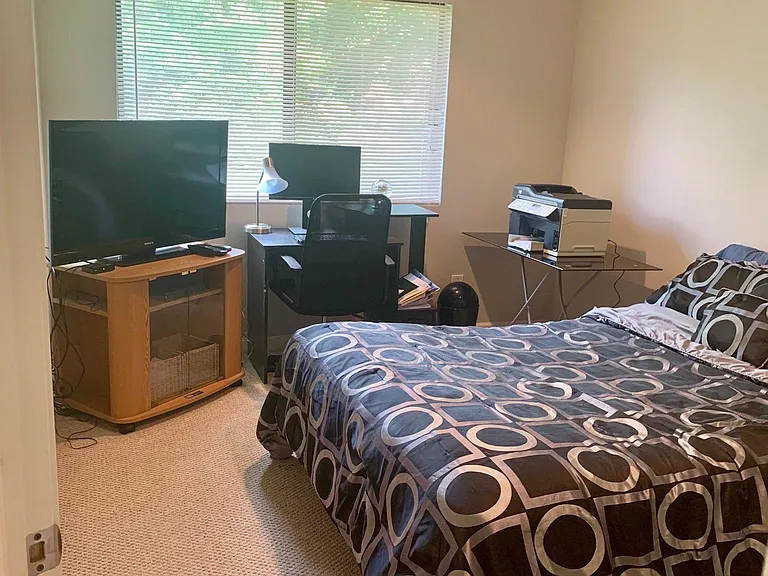 4608 Laurel Club Cir — Photo 13