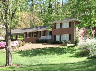 865 Starlight Dr NE, Sandy Springs, GA