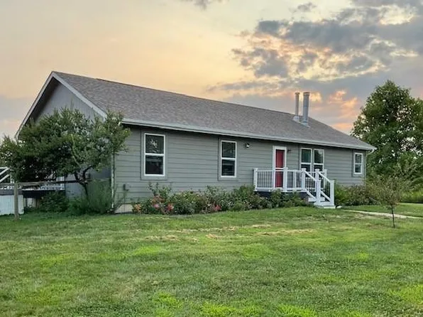 36500 E 339th St, Garden City, MO 64747