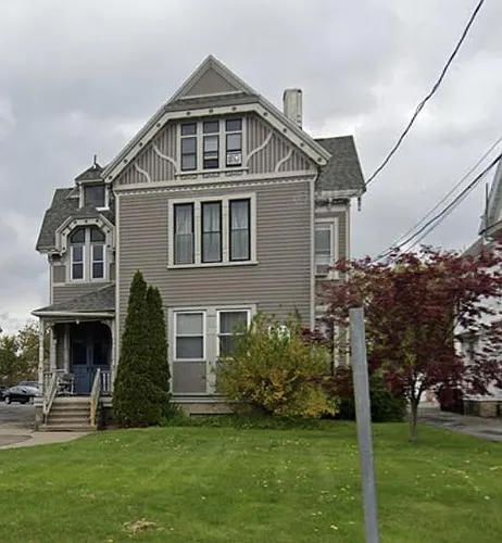 141 Front St Photo 1
