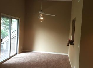 11212 Nieman Rd APT 101, Overland Park, KS 66210