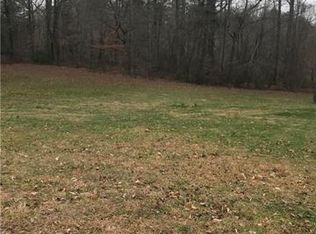 68 N Ridgeview Hill Dr, Hendersonville, NC 28791