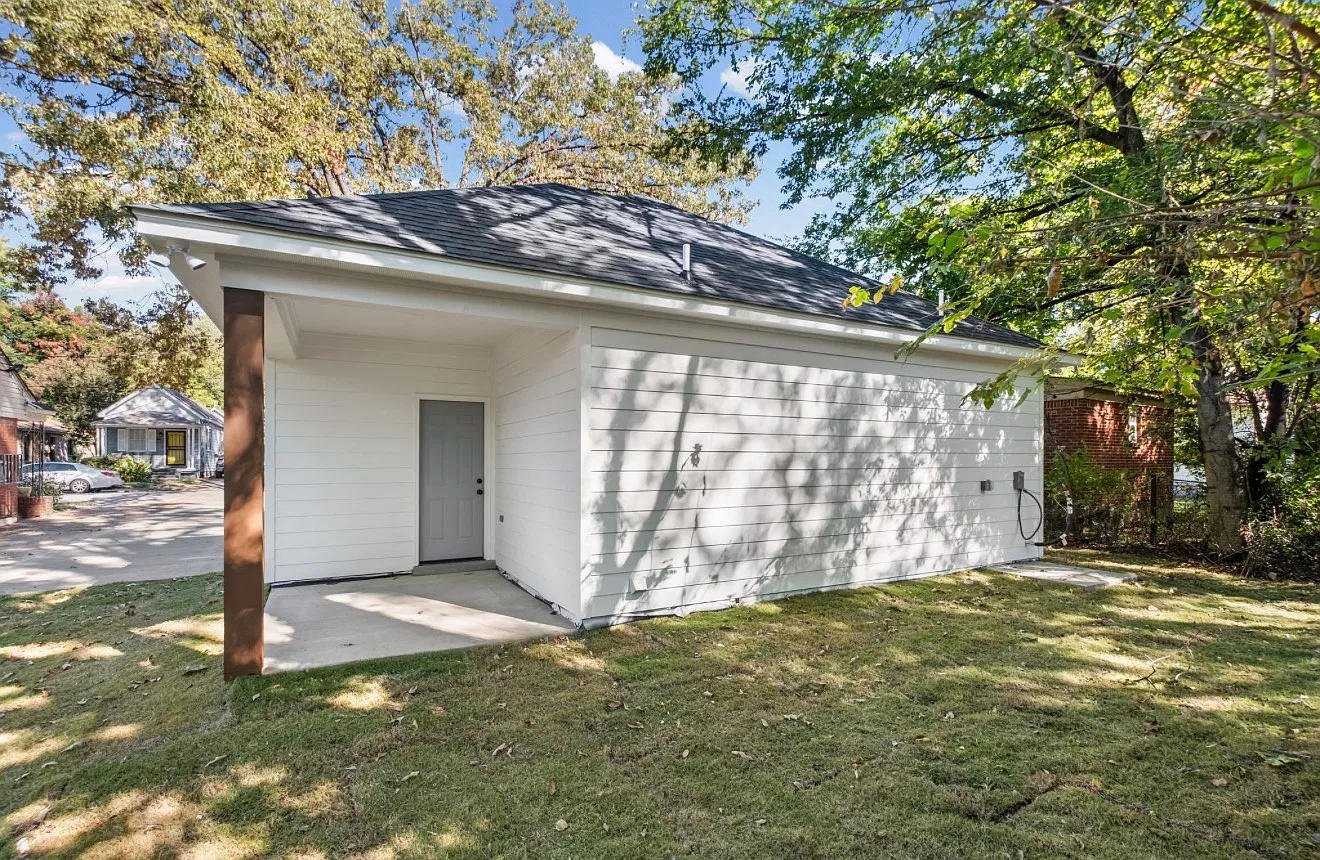 3 bed, 1300 sqft, $1,550 — Photo 3
