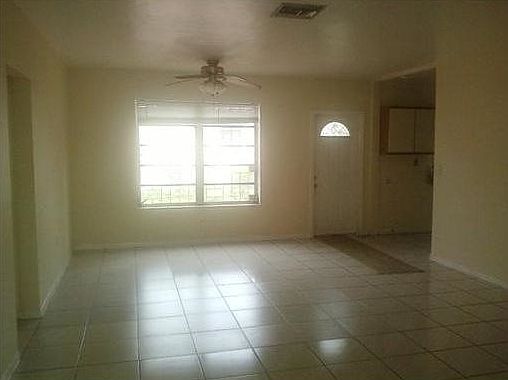 4th image of 17020 NE 8th Pl