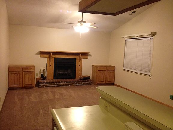 3rd image of 1633 Woodpointe Dr