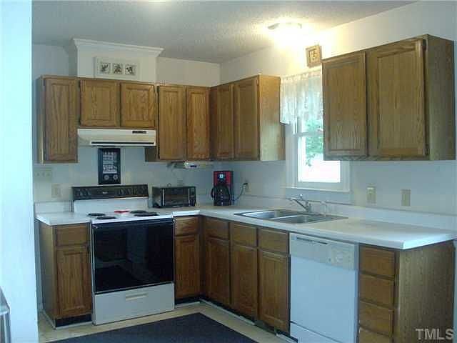 2nd image of 1617 Mangum Ave