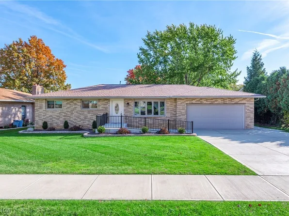 7717 Hoertz Rd, Parma, OH 44134