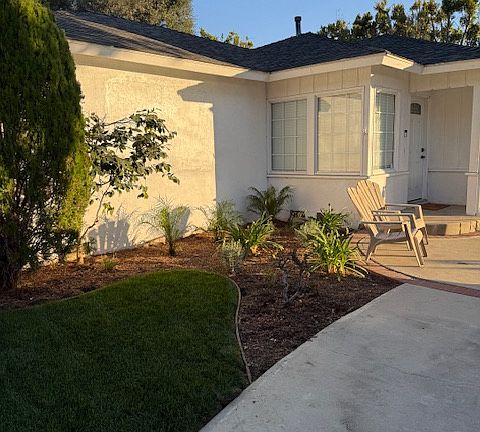 4th image of 5656 Sunnyslope Ave