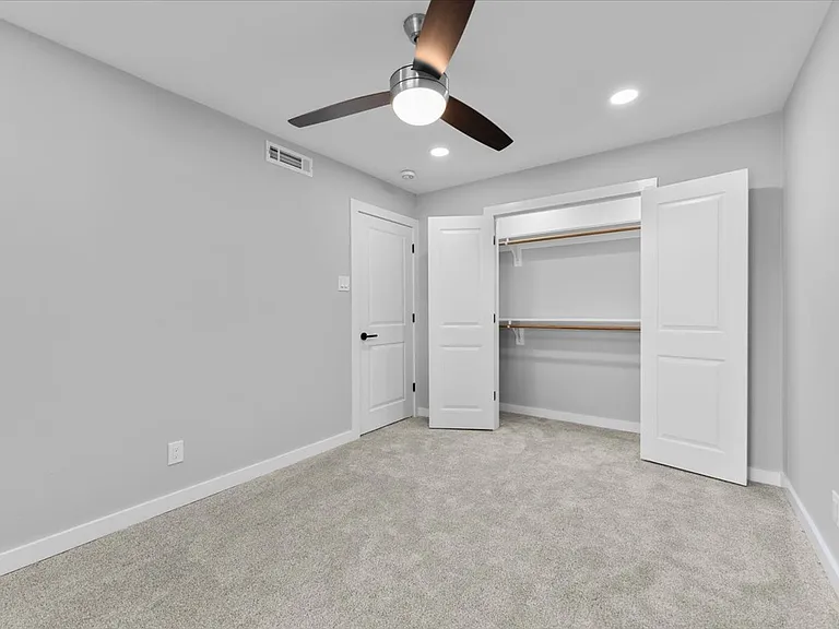 305 Valley Park Dr — Photo 26