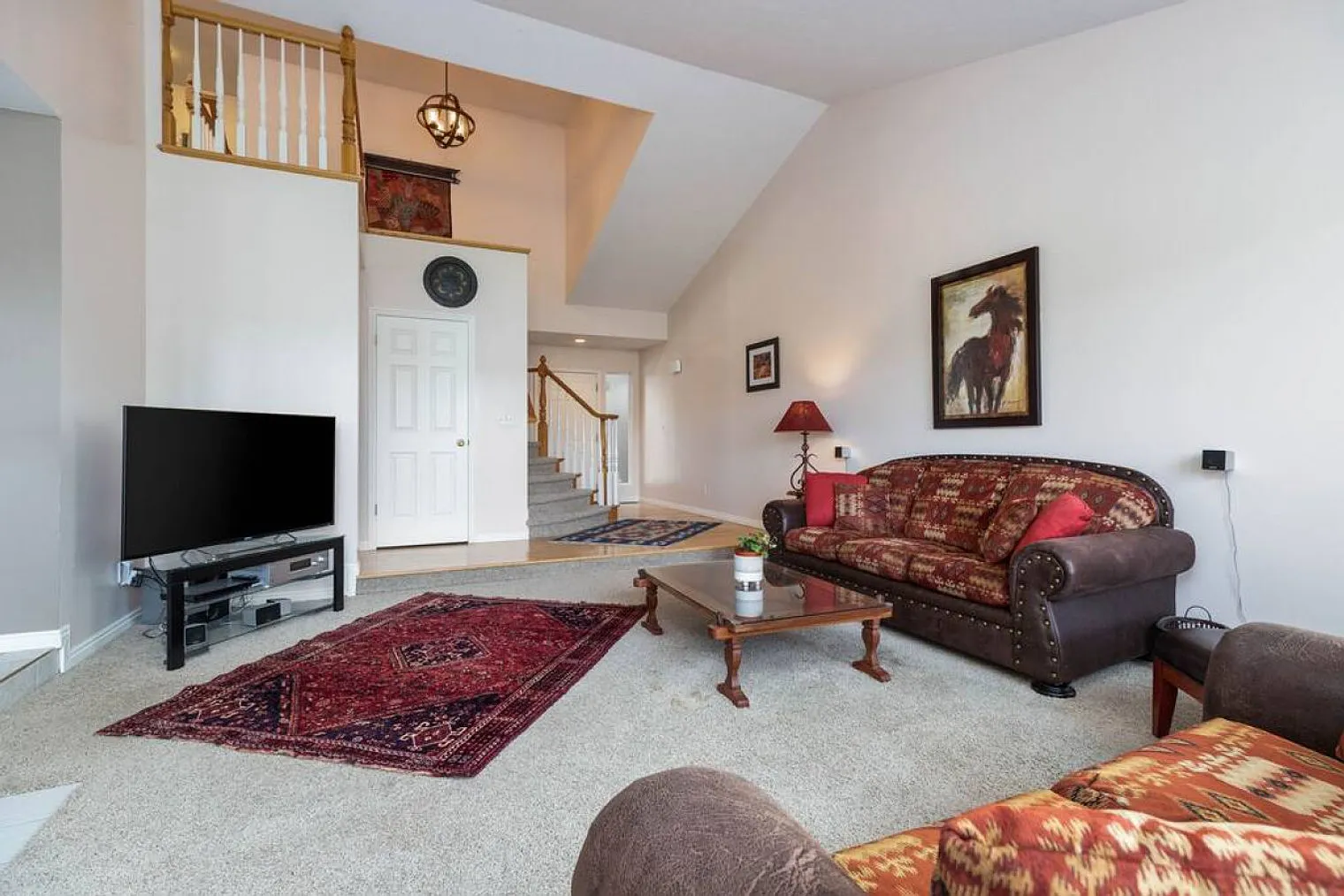 5 bed, 3.0 bath, 2712 sqft, $6,393 — Photo 4