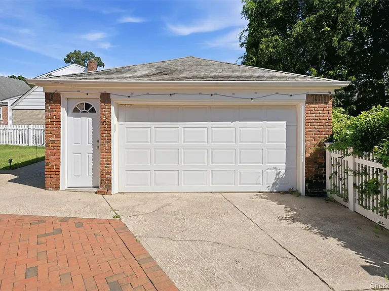1641 Falmouth Ave — Photo 25
