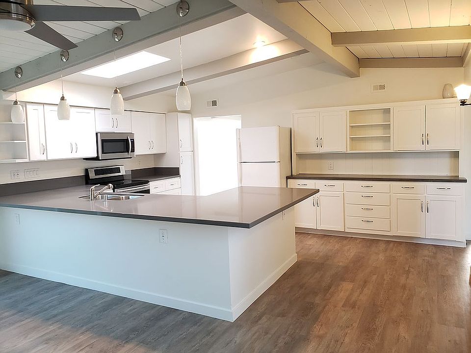 1st image of 2806 Gobat Ave