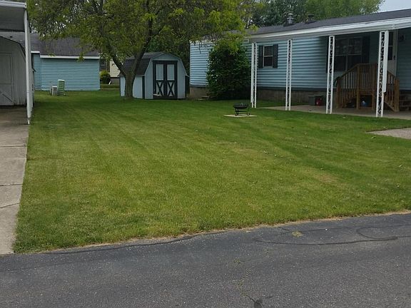 2nd image of 155 E 48th St Lot 20