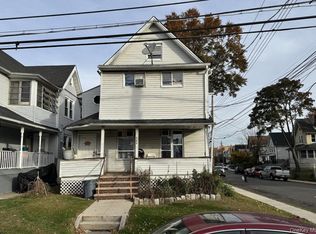 121 Harrison Avenue, Staten Island, NY 10302