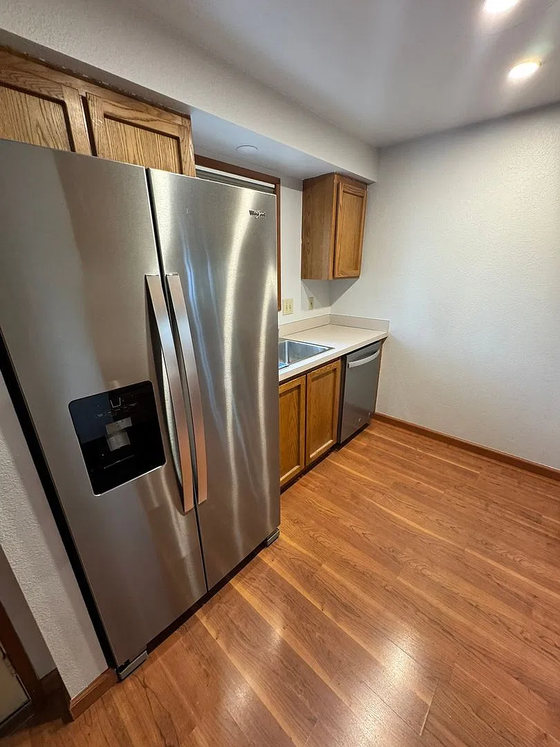 2Bd/1.5Ba Bothell Condo — Photo 4