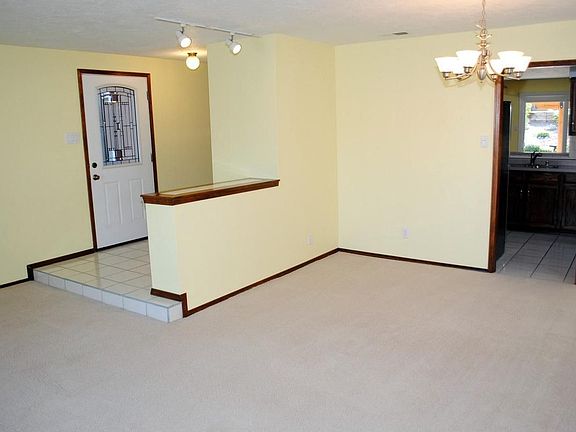5th image of 618 Paseo Del Mar NE