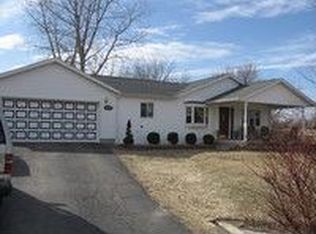 405 N Summit St, Albany, WI 53502