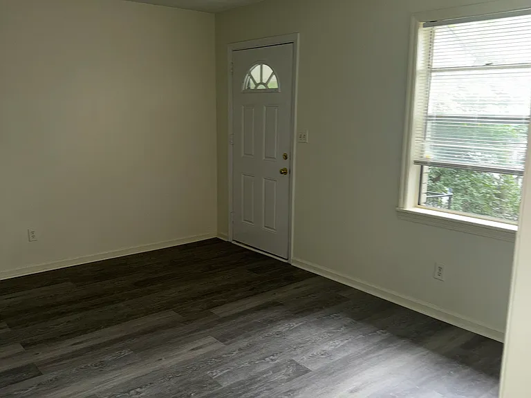 1940 Dunlap Ave #3 — Photo 1