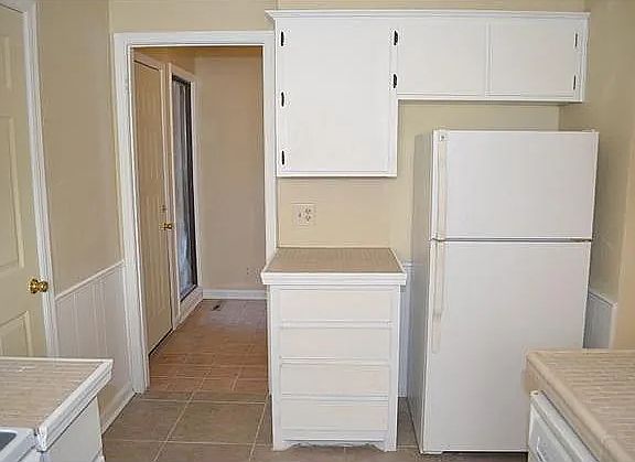 5th image of 2805 Shoreridge Ave
