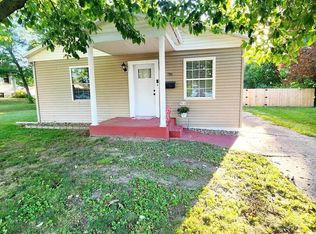 716 S 18th St, Quincy, IL 62301