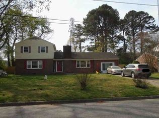 9 Ponderosa Dr, Hampton, VA 23666