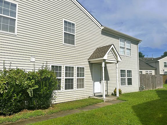 2nd image of 6112 Cambridge Dr W