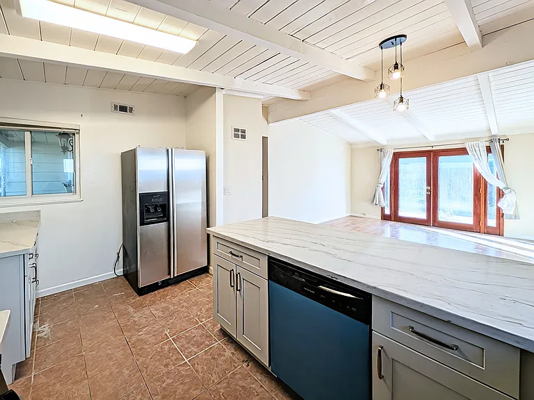 3793 Yorktown Rd — Photo 11