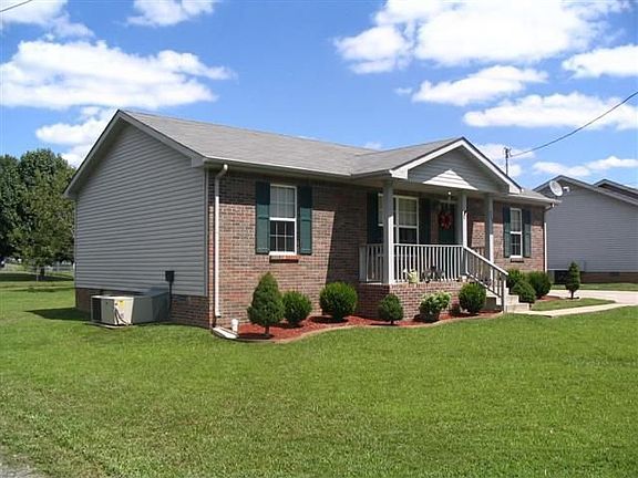 2nd image of 729 Noble Dr