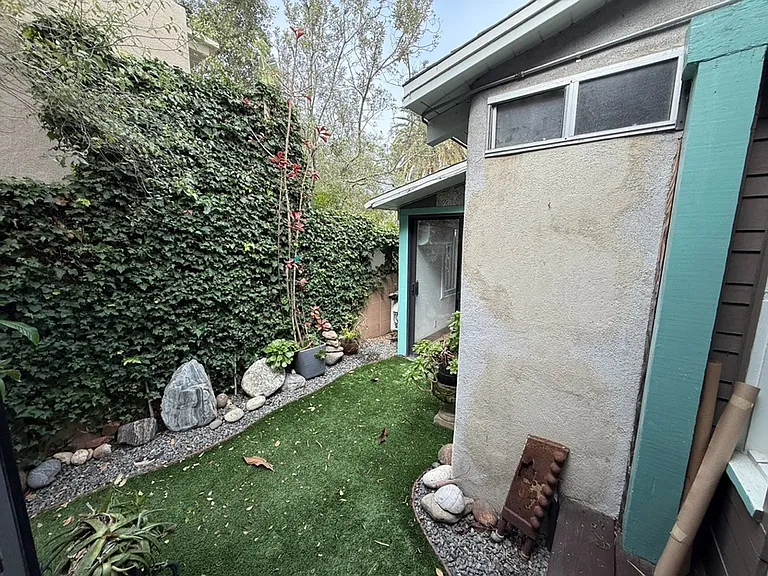 430 Altair Pl — Photo 29