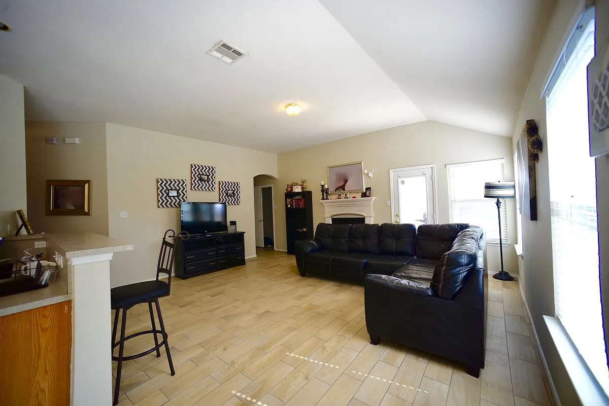 Main Living Room - 816 Cheryl St #1