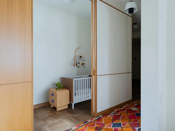 210 West 19th Street image 9 of 12