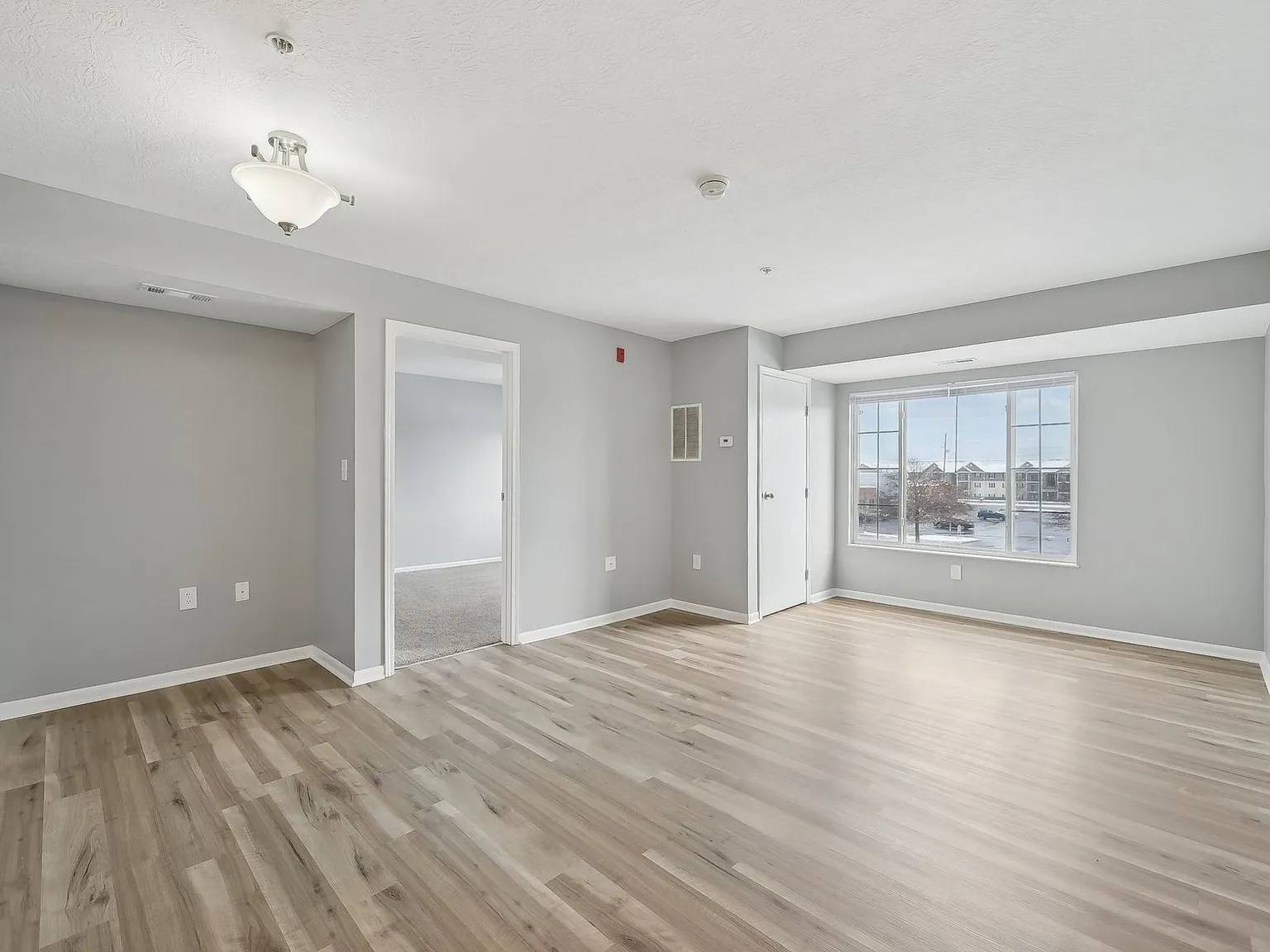 Somerset Place Apartments — Photo 3