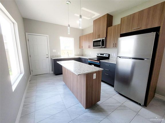 4th image of 3707 Las Vistas Ln #1