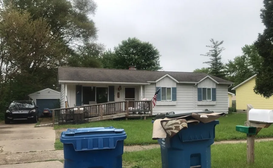 408 Crescent Ave photo 1