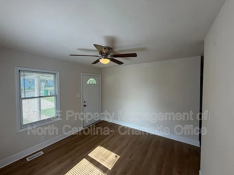 1732 Newland Rd — Photo 6