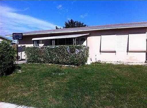 3rd image of 4200 NE 6th Ave