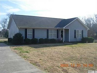 2nd image of 975 Park Dr