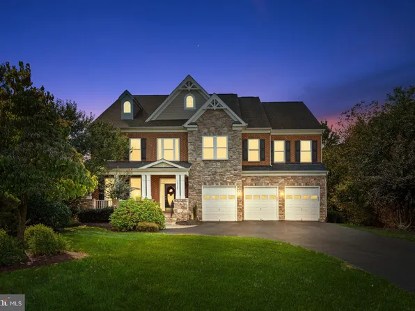 22197 Withers Grove Ct, Ashburn, VA 20148