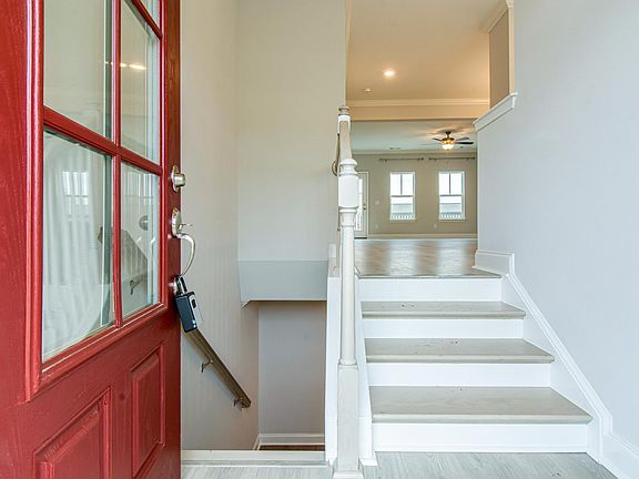 4th image of 1756 Park Terrace Ln