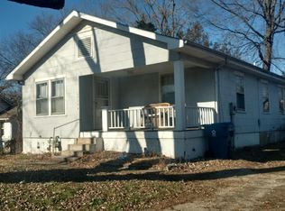 10206 E 15th St S, Independence, MO 64052
