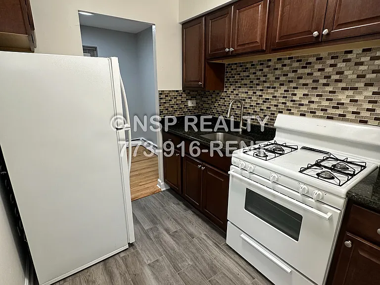 6830 N Sheridan Rd #263 — Photo 1