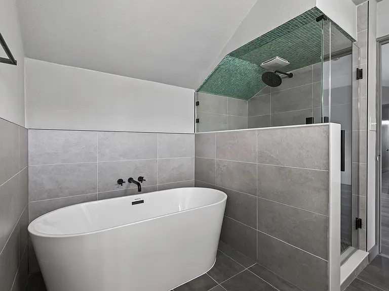 4301 Hyridge Dr — Photo 19
