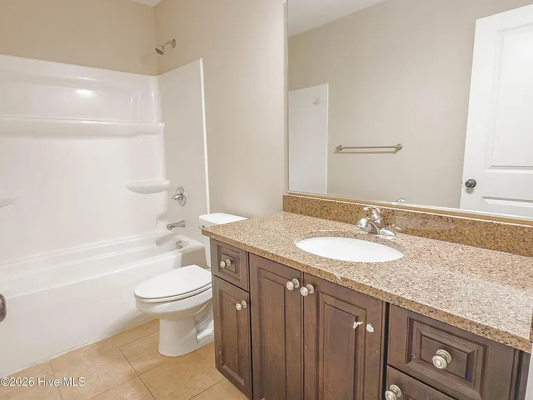 1945 Kenlock Dr — Photo 21