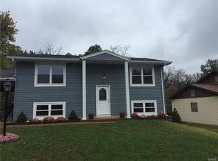 1857 San Luis Rey Pkwy, Fenton, MO