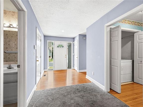 5th image of 4715 NW 59th Ct