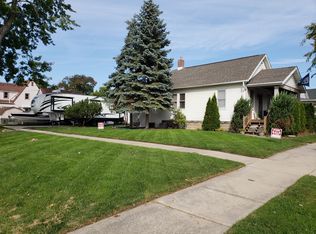 724 S Sherman St, Bay City, MI 48708