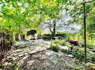 390 17th St, Brooklyn, NY 11215